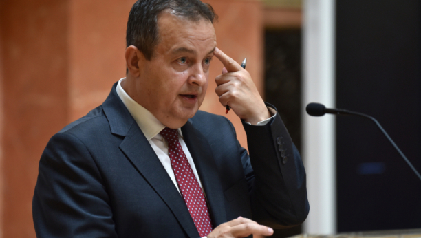 SANJU SAM ZAPROSIO POSLE ŠEST MESECI VEZE Ivica Dačić u velikoj ispovesti otkriva sve o braku sa voljenom ženom! (VIDEO)