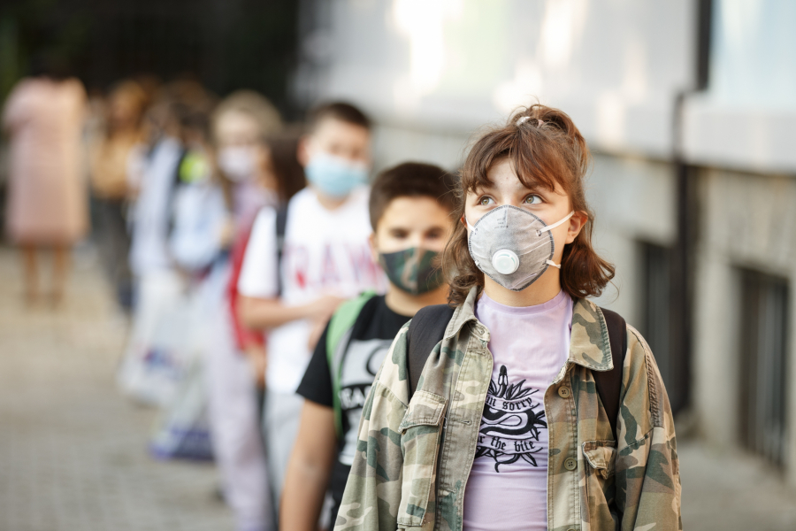 Učiteljica mi je rekla da moje dete ne ume da čita, i da je morao da nauči do polaska u školu! Sve više roditelja đaka prvaka plaća privatne časove svojoj deci, a ovo su razlozi