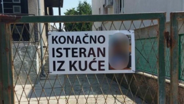 "KONAČNO ISTERAN IZ KUĆE!" Poruka sa kapije u Zemunu nasmejala ceo Beograd, ali je prava istina jako tužna! (FOTO)