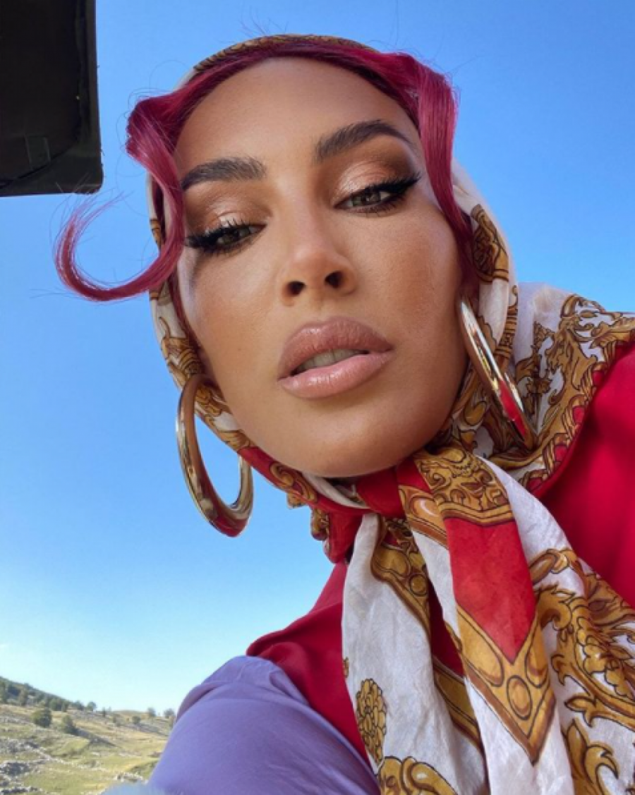 SENIDA STRAHUJE ZA SVOJU BEZBEDNOST! Pevačici konstantno prete, plaši se da će joj podmetnuti bombu!