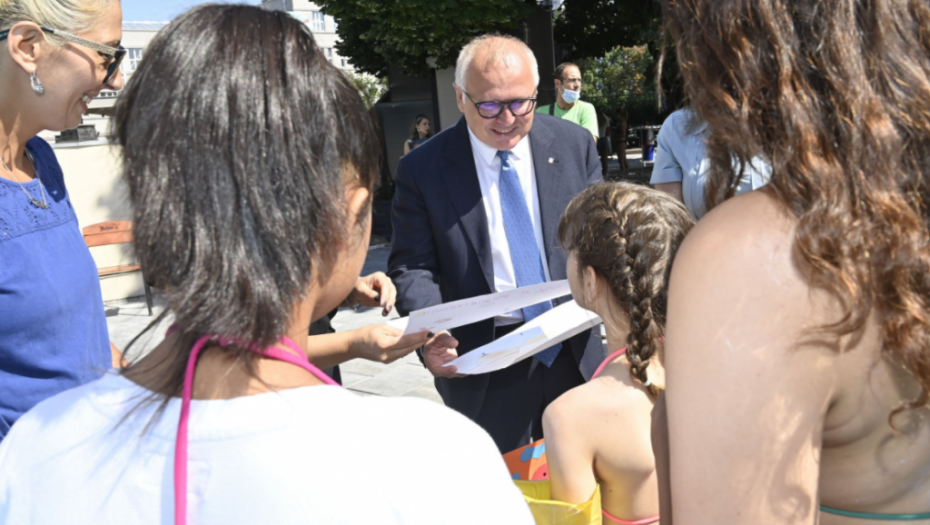 GORAN VESIĆ: Deca iz socijalno ugroženih kategorija jednom nedeljno na nekom od gradskih bazena (FOTO)