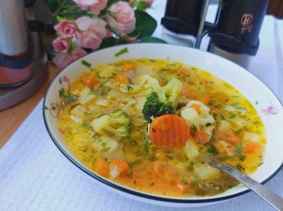 Fantastična vitaminska bomba - Varivo od povrća, koje krepi dušu i telo (VIDEO)