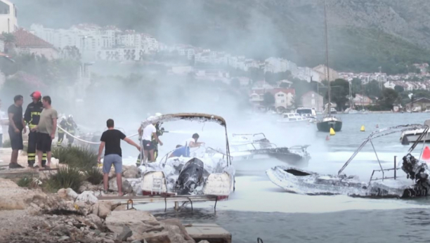 STRAVIČAN POŽAR U HRVATSKOJ! Vatra iz kombija se proširila na auto, pa na čamce, sve izgorelo! (VIDEO)