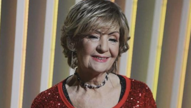 BUTKICE SEVAJU NA SVE STRANE Lepa Lukić oplela po mlađim kolegama, pa priznala da li je zažalila što nema dece