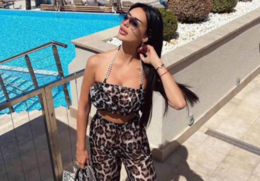 ŠIROKO! Grujićeva iskeširala bogatstvo za baškarenje s ćerkicom