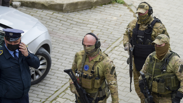 HAOS NA KOSOVU Policija uhapsila ruske državljane!