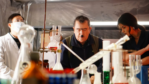 DVOJAC SPREMA NOVU KOMEDIJU! Čuveni Lane Gutović u novoj seriji, publika će ovo jedva čekati!