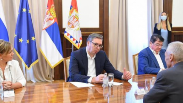ZAVRŠEN SASTANAK Predsednik Vučić i Bocan-Harčenko o temama od zajedničkog interesa (FOTO)
