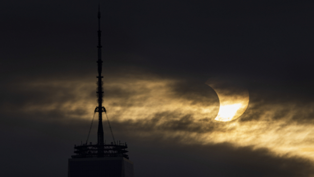 SUDBINA ZEMLJE JE U NAŠIM RUKAMA Narednih deset godina je presudno - promena ili propast!
