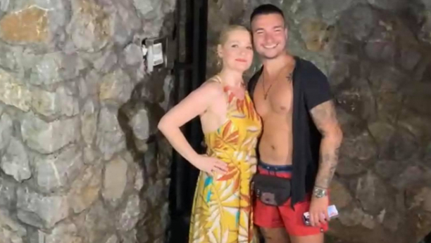 POČELO SLAVLJE! VOLELA BIH DA BUDEM BAKA, EVO KRENULO JE OD MIRKA Sanja Đorđević stigla kod Goce na veselje! (VIDEO)