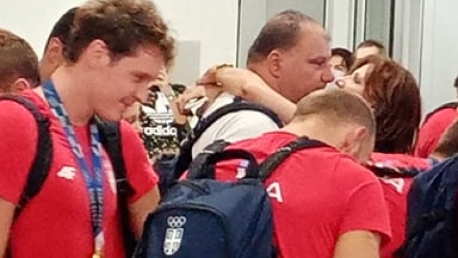 PONOS SRBIJE! Zlatni 