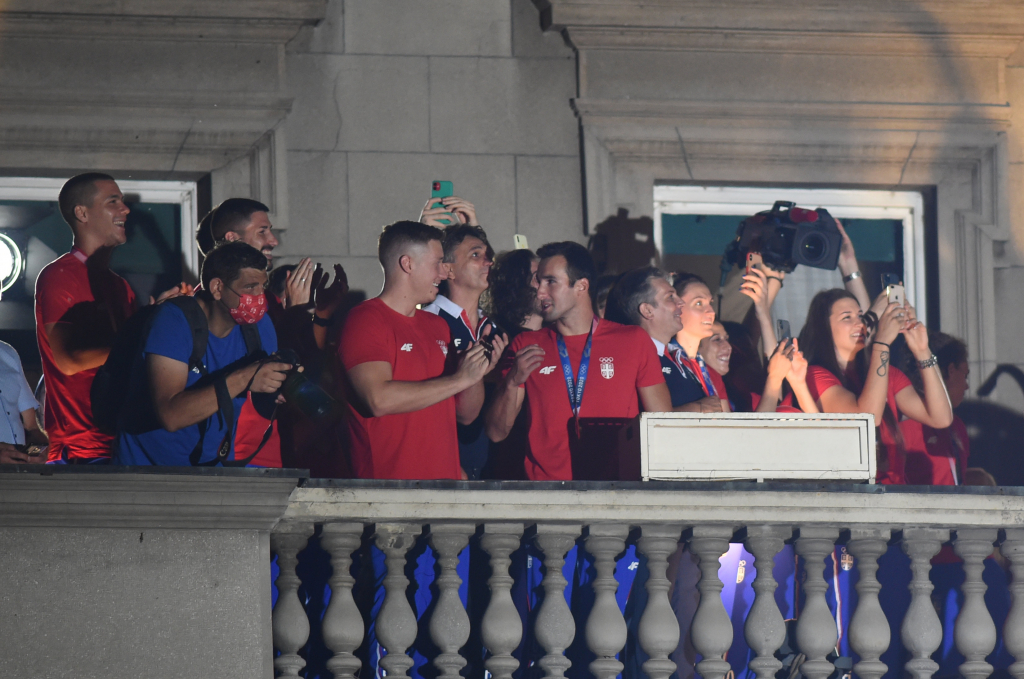 ALEKSANDAR VUČIĆ ISPUNIO OBEĆANJE! Osvajačima medalja na Olimpijskim igrama danas isplaćeno 2.590.000 evra!