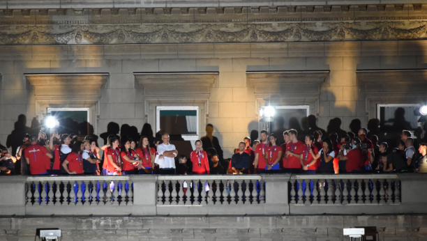 BEOGRAD DOČEKAO SVOJE HEROJE! Vesić: Oni su naš ponos!