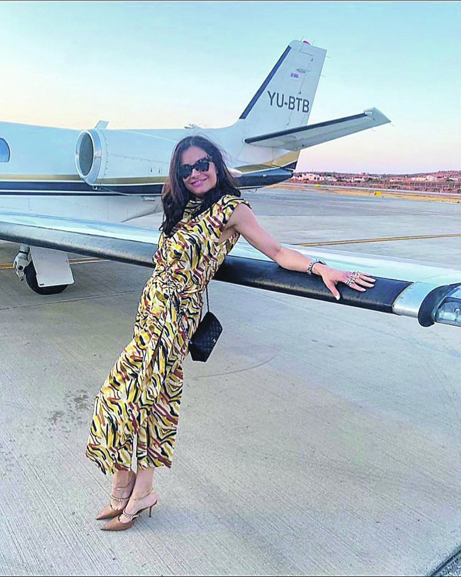 MARIJA KARAN RASTURILA BRAK OCU TROJE DECE Ostavio ženu i iznajmio stan da bi se viđao s glumicom!