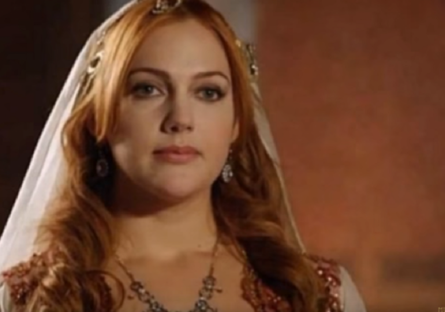 NA LISTI MUFTIJIN AMANET NEMA ELME ELFIĆ ZUKORLIĆ Muamerova druga žena: Ja sam kao Hurem