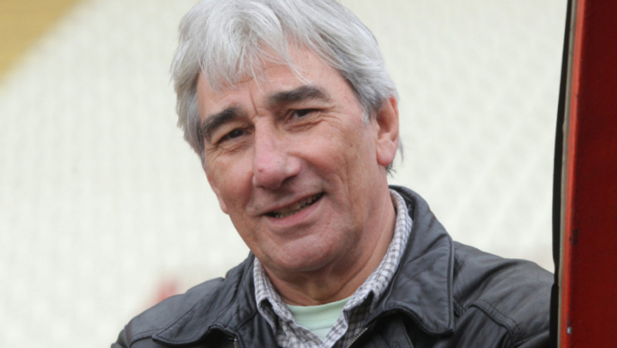 OVO JE TUŽNA SUDBINA POZNATOG KOMIČARA Odrastao je u siromaštvu, Lepa Brena ga je nazvala budalom, a on je ušao u Ginisa