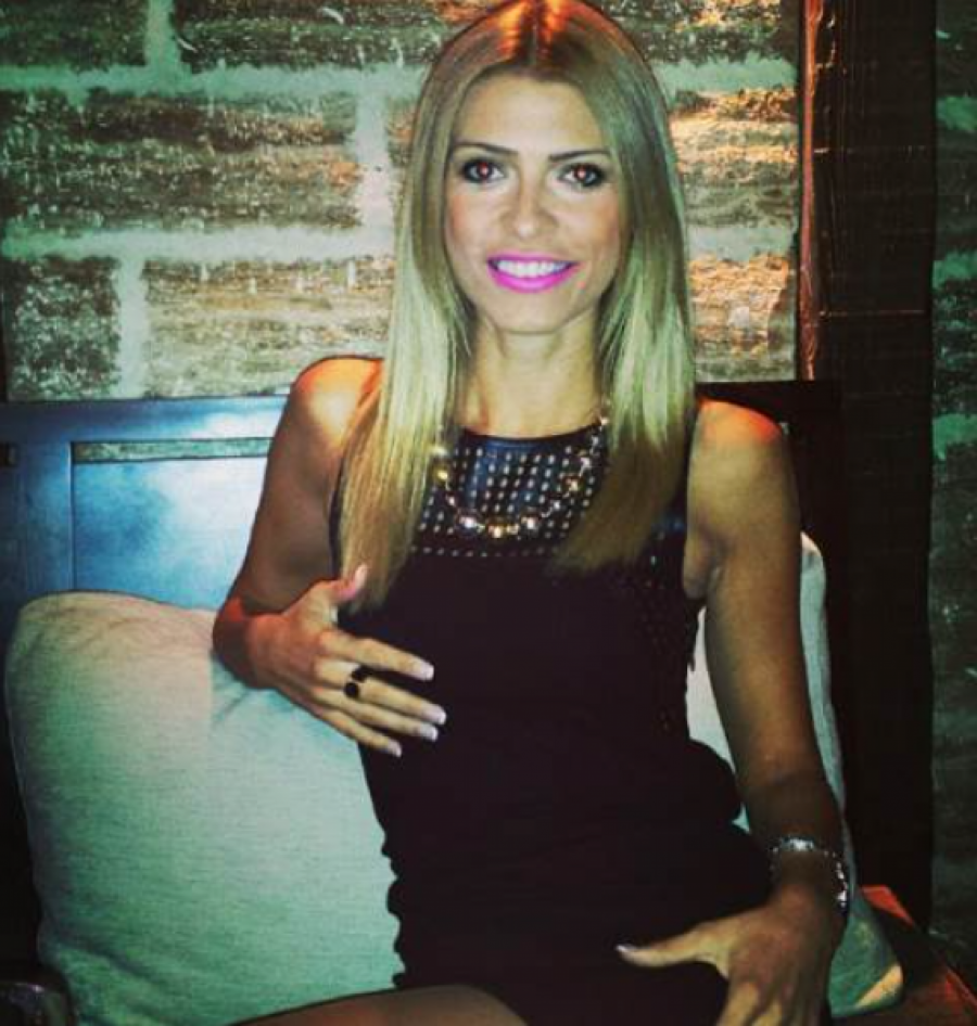 SNEŽANA BORJAN BEZ SILIKONA! Sada je žena fudbalera, a evo kako je izgledala 2006. i koje je škole završila