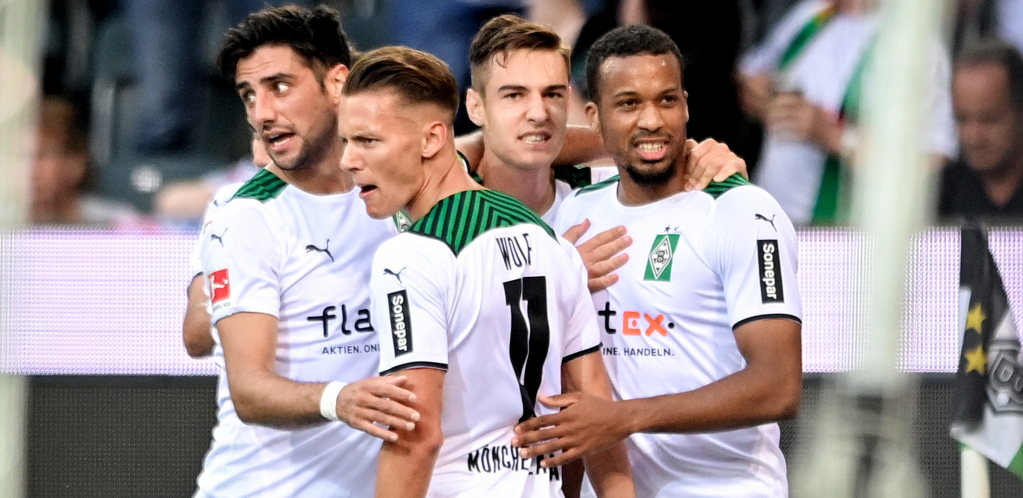 POČELA BUNDESLIGA Šampion Bajern samo do boda (VIDEO)