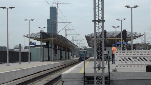 MUŠKARAC SE BACIO POD VOZ Detalji tragedije kod Subotice!