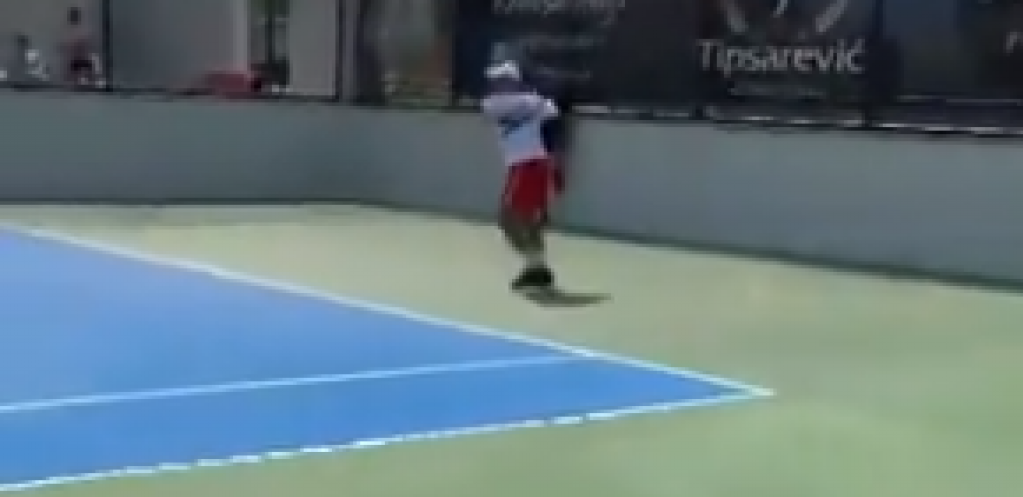 ĐOKOVIĆ IMA NOVOG TRENERA! Novak se uz njegovu pomoć sprema za US open! (VIDEO)