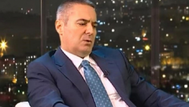 ALO OTKRIVA Zvicer zbrisao iz Crne Gore Milovim avionom!