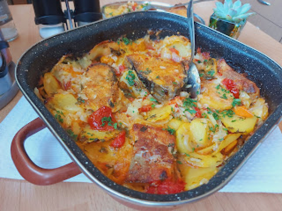 OMILJENO SRPSKO JELO: Posni đuveč iz rerne, dijetalno, sočno zadovoljstvo (VIDEO)