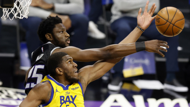 KRENUO DA ZAKUCA A, onda je rivala zakucao pesnicom (VIDEO)