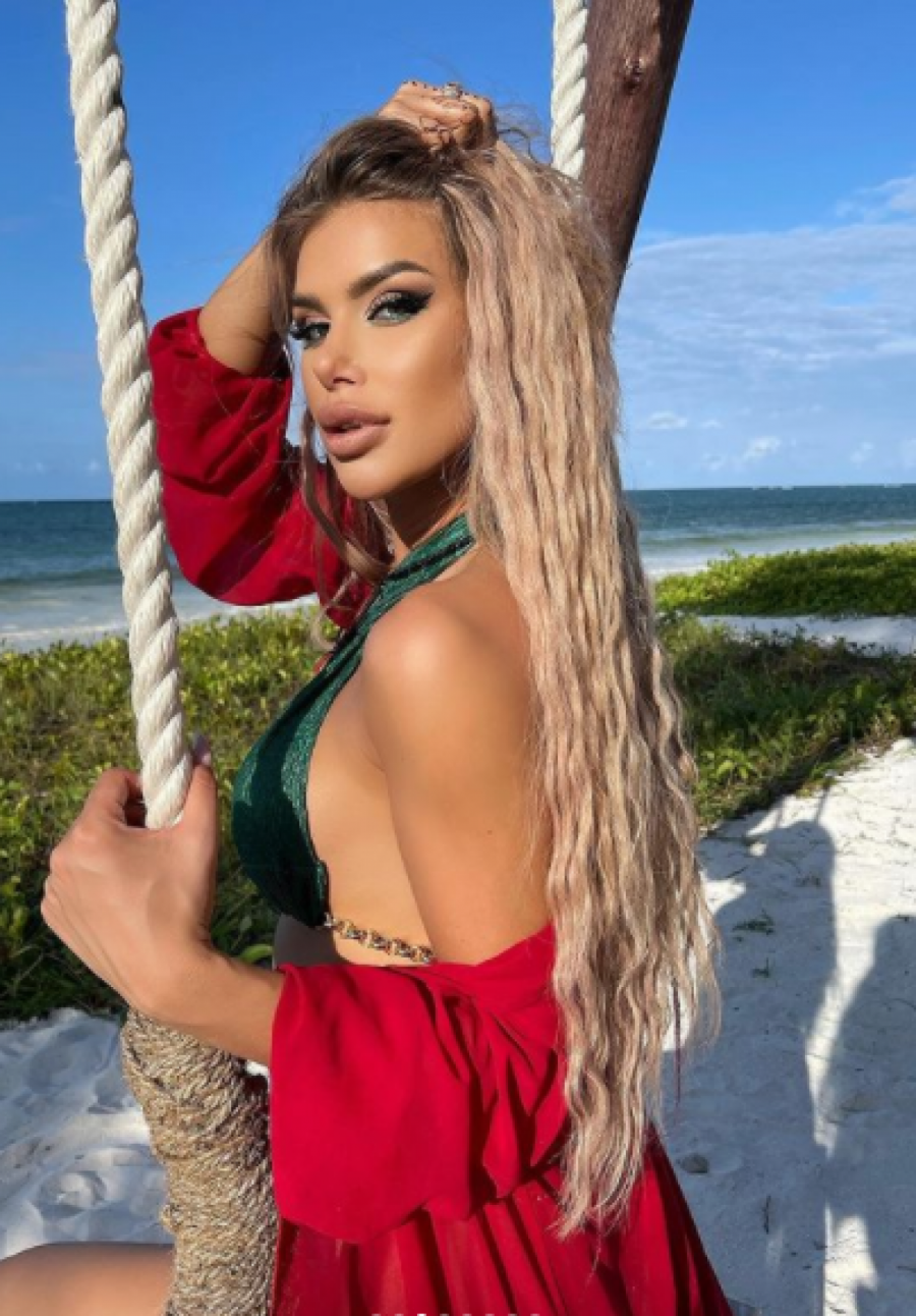 S NJIM BIH IZAŠLA NA VEČERU Atraktivna uraganka u intervjuu po prvi put odaje pikanterije iz privatnog života, i priznaje koja pitanja najviše mrzi