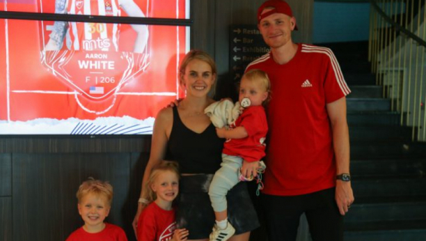 IGRAČ KOJI SE SAVRŠENO UKLAPA U RADONJIĆEV SISTEM! Amerikanac jedva čeka da zaigra pred navijačima Crvene zvezde