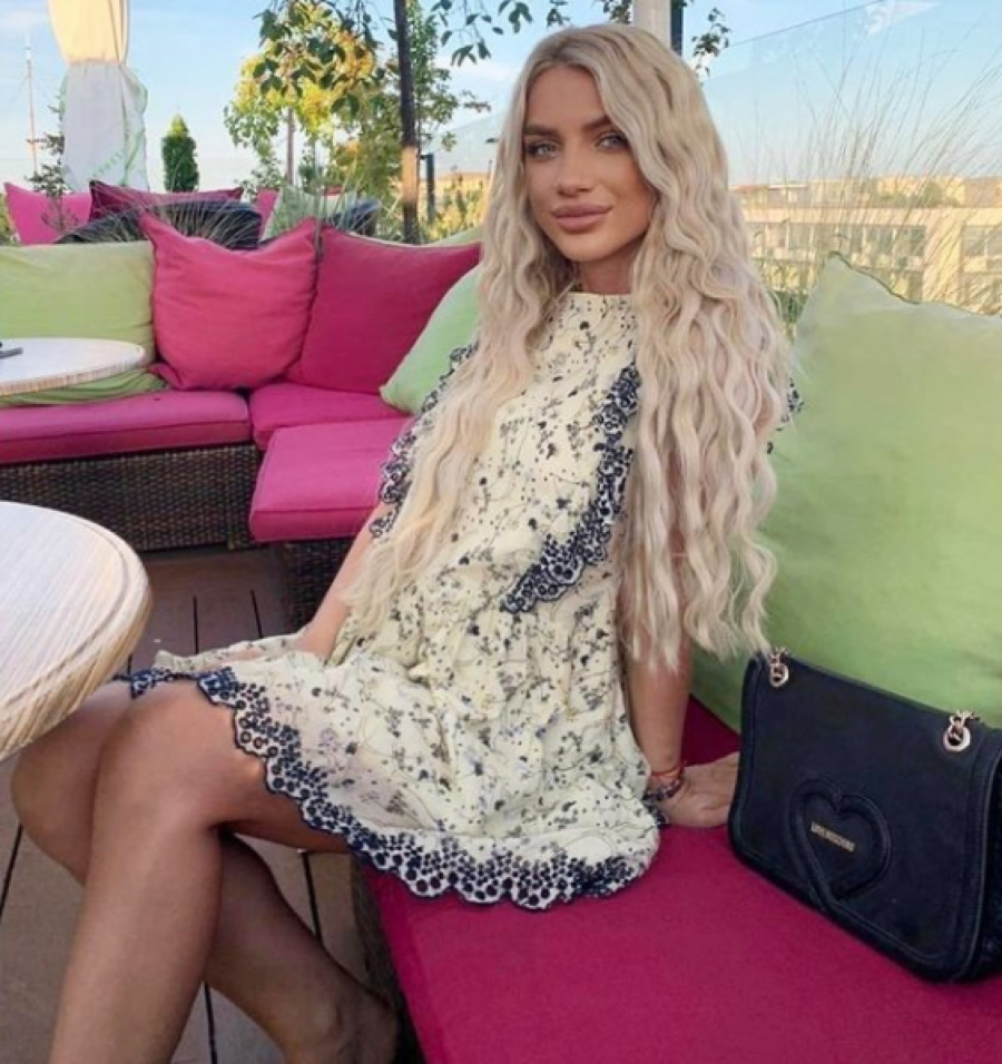 ZLOSTAVLJANJE U HRANITELJSKOJ PORODICI! TERALI JE DA JEDE S PODA, DRŽALI JE U PODRUMU Milica Kemez otkrila stravične detalje iz detinjstva!