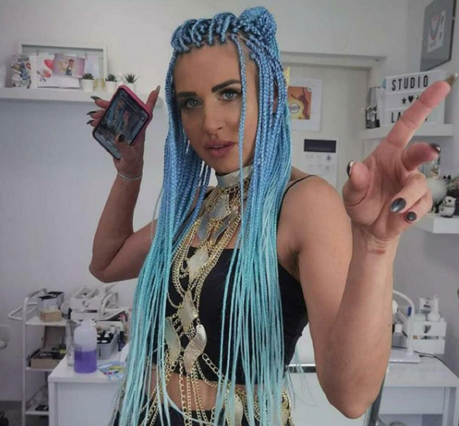 PRONEVERA NOVCA I SKANDALI! Čuvena hrvatska rijaliti zvezda dolazi u Šimanovce, na njega je bacila oko, a tek kad pročitate koliki joj je honorar!