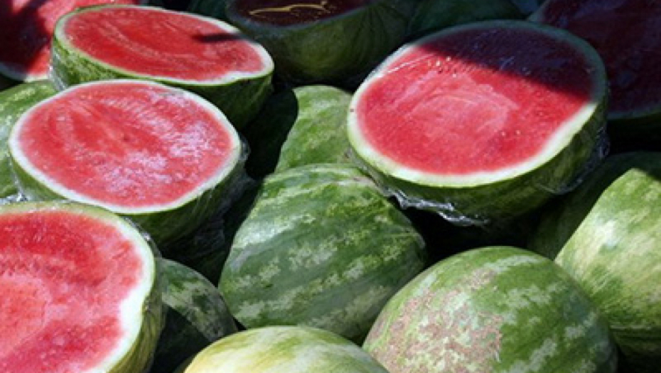 UPOZORENJE AGRONOMA: Dobro pogledajte, ako lubenica ima ovo po kori, znači da je nakljukana hemijom