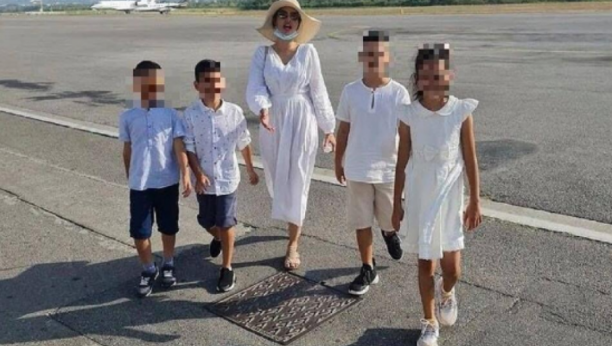 PEVAČICA NAPRAVILA DRAMU NA AERODROMU?! Tanja Savić uletela pogubljena, svi su je šokirano gledali zbog ovog poteza