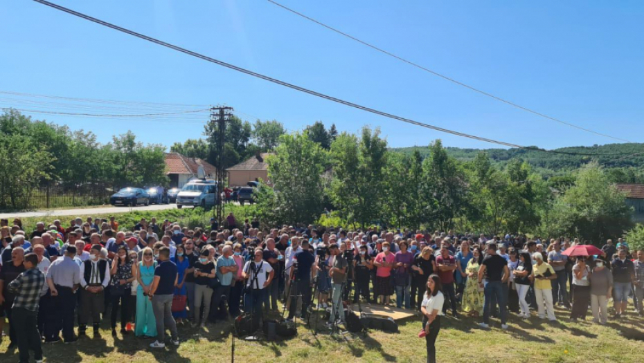 45 GODINA SMO OVO ČEKALI Građani se okupili da dočekaju Vučića, a onda je predsednik Srbije objavio veliku vest