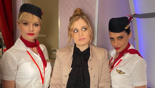 STIŽU AVIONDŽIJE! Top 5 razloga zašto ne smete da propustite nijednu epizodu ovog urnebesnog sitkoma!