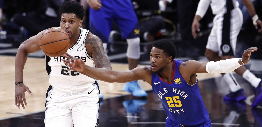 PUŠKOM KRENUO NA PROLAZNIKE NBA zvezda ponosno objavila sliku kako izlazi iz zatvora