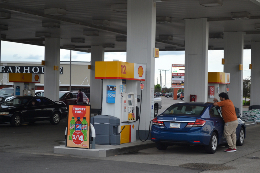 POVOLJNIJE CENE GORIVA ZA NAŠE VOZAČE Kako je Vučićeva politika uticala na život građana Srbije