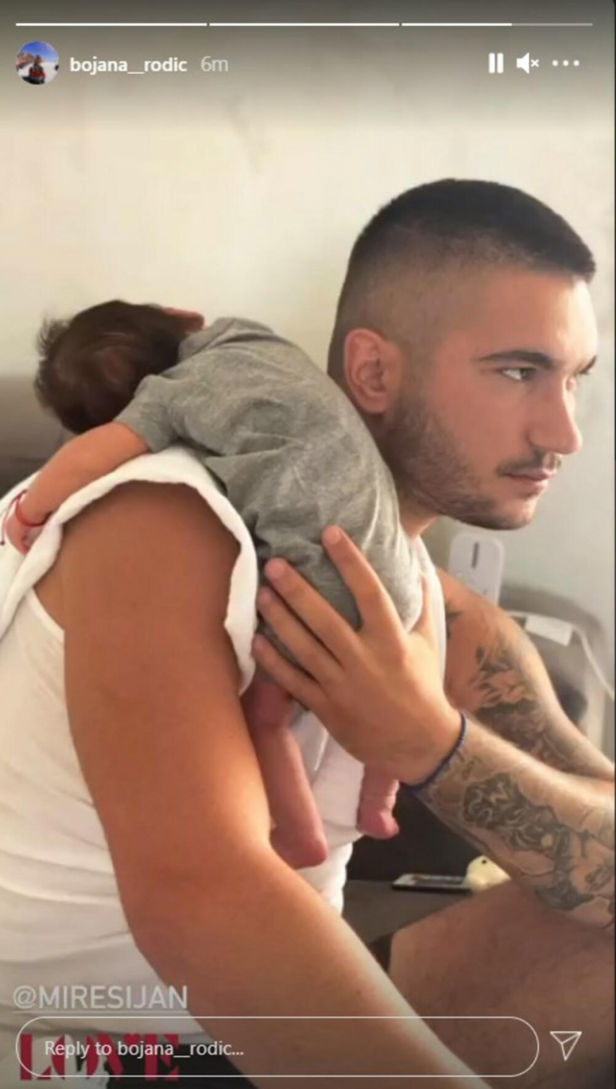 ZA RODIĆEVU JE OVO PRAVA LJUBAV! Bojana uhvatila emotivan trenutak dok Mirko uspavljuje naslednika, prizor će vas raznežiti! (FOTO)