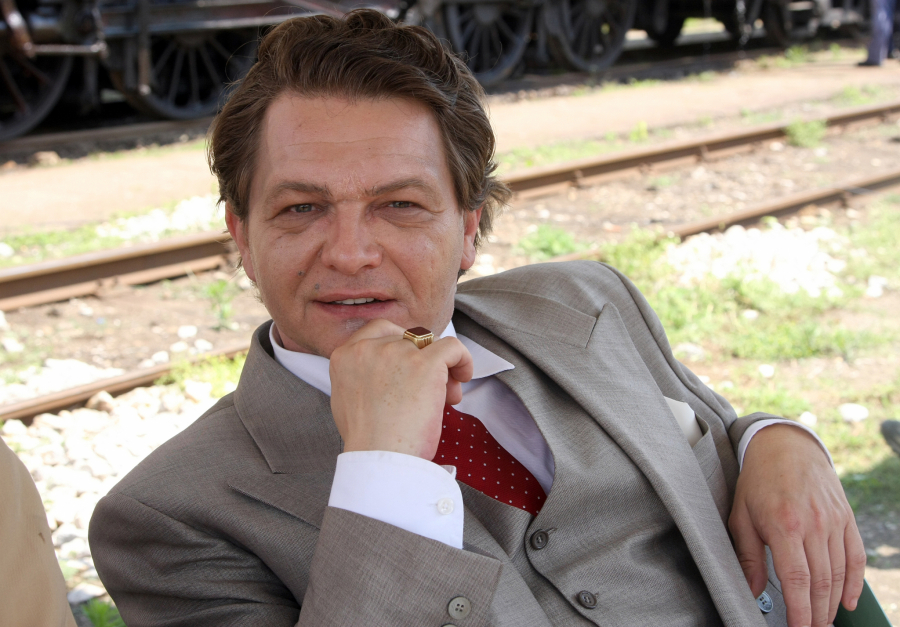 OVE DVE POZNATE DAME SU SESTRE DRAGANA BJELOGRLIĆA, JEDNA JE PEVAČICA DRUGA JE GLUMICA (FOTO)