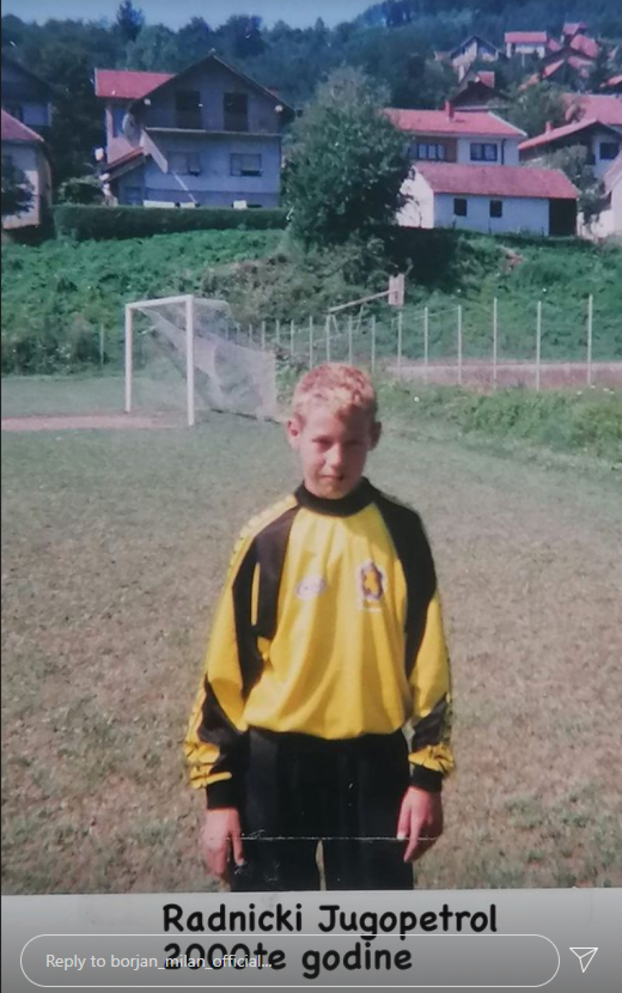 ZNATE LI KO JE DEČAK SA SLIKE? Igrao je u Urugvaju i Argentini, a onda postao miljenik navijača Zvezde! (FOTO)