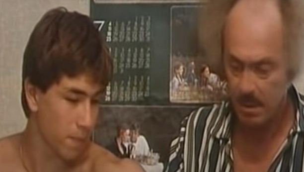 GLUMAC IZ KULTNOG FILMA "TESNA KOŽA" ULAZI U ZADRUGU 5 Svi se sećate Pantićevog sina!