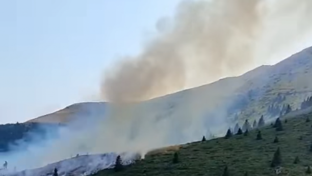 POŽAR NA KOPAONIKU Dim se digao iznad srpske planine (VIDEO)