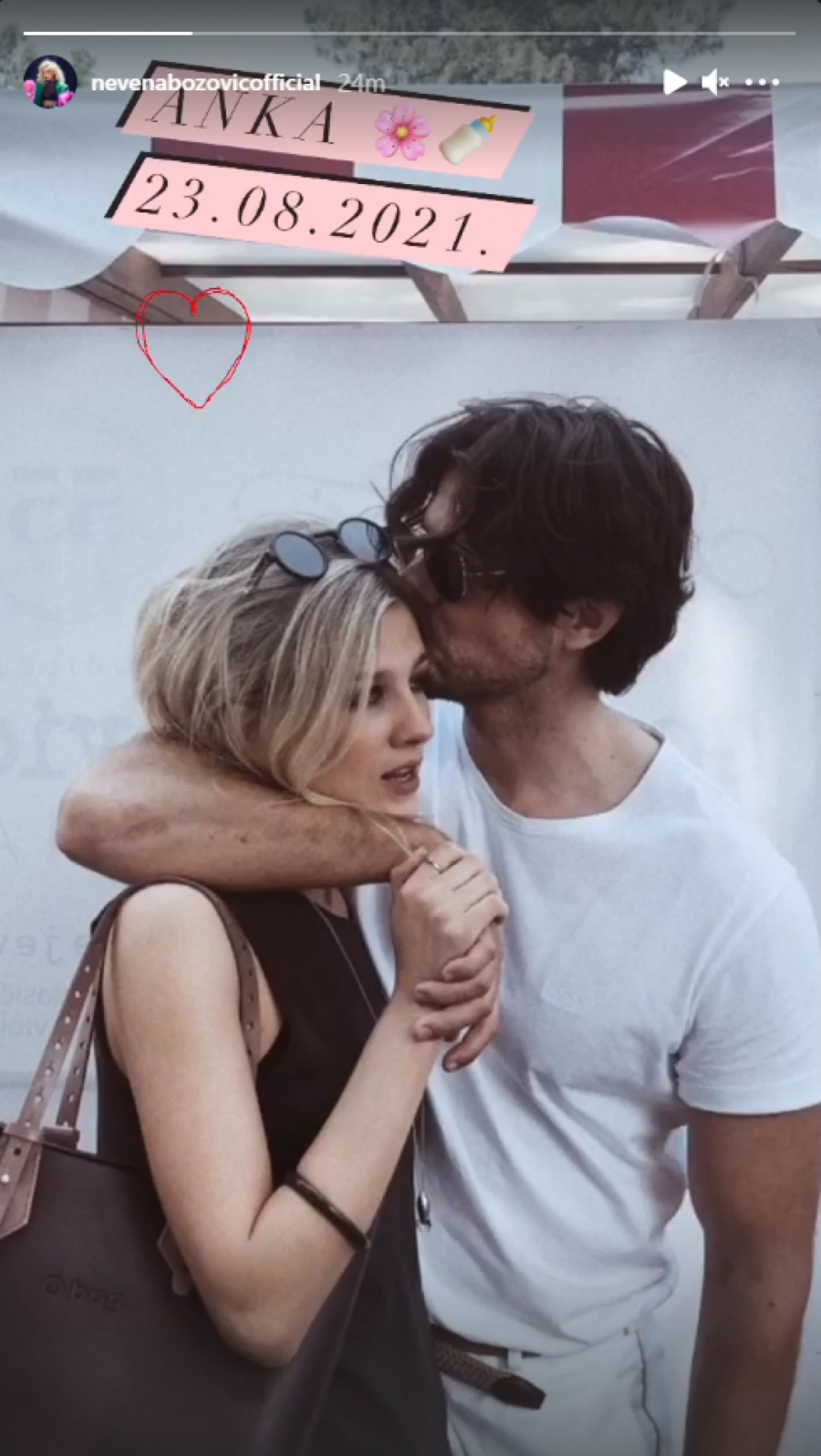 PORODILA SE NEVENA BOŽOVIĆ Pevačica je danas dobila ćerku, a evo koje ime joj je dala!