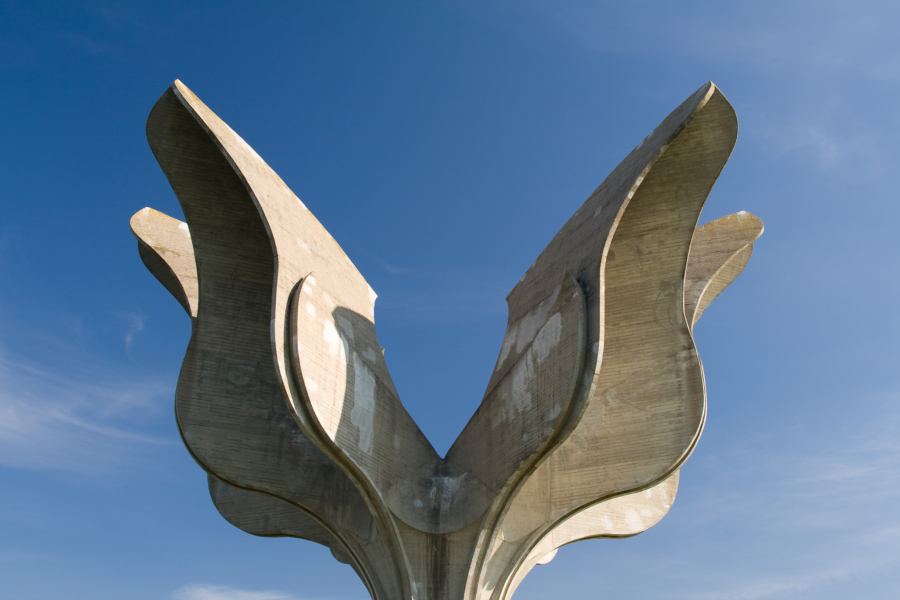 HRVATSKI MEDIJ, PRIJATELJ ISTINE Tekst o zločinima ustaša koji vredi pročitati: Stotinu hiljada Srba ubijeno je delom NDH pre Jasenovca...