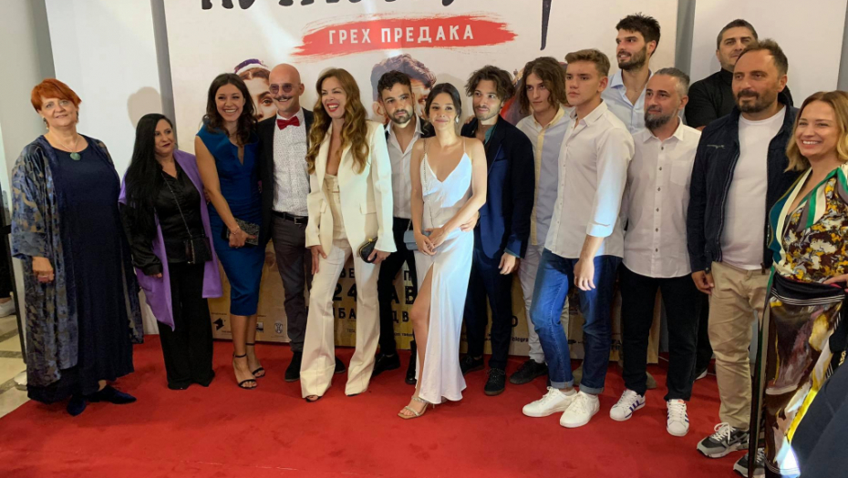 JAVNOST ŠOKIRANA Katarina Radivojević se na premijeri filma pojavila bez brushaltera i vidno pripita! (FOTO)