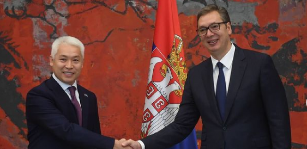 VAŽNA PARTNERSTVA Vučić primio akreditivna pisma ambasadora Kazahstana, Indije i Azerbejdžana