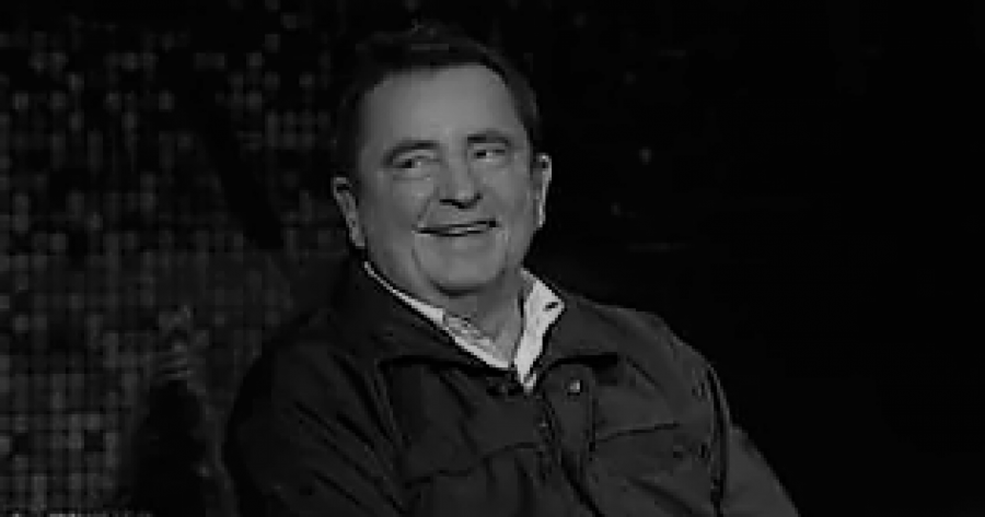 VEROVAO SAM DA ĆE SE VRATITI TAMO GDE PRIPADA Glumac Milan Vasić slomljen i šokiran vešću o smrti legendarnog glumca!