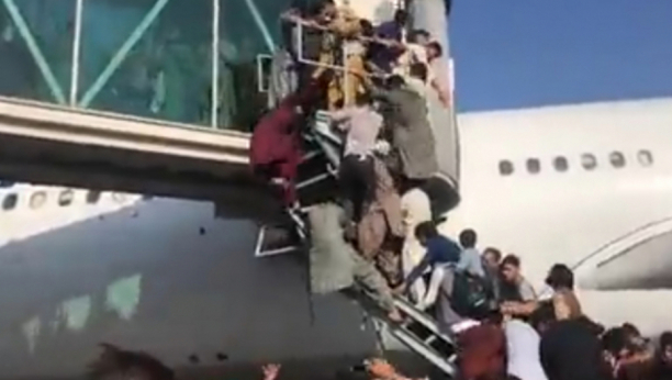 POSLE NAJAVE O SAMOUBILAČKOM AKTU Privodi se kraju evakuacija sa kabulskog aerodoroma