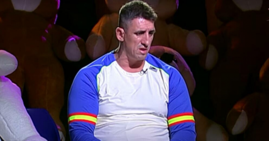 ON JE BUDALA I LAŽNI KRIMINALAC! Lukas brutalno odgovorio Kristijanu na prozivke, pljuštale uvrede na sve strane!