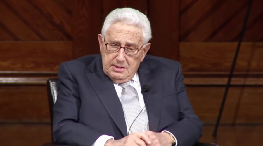 TRI NAČINA KAKO SE MOŽE ZAVRŠITI UKRAJINSKA KRIZA Henri Kisindžer otkrio najopasniji koji vodi do eskalacije sukoba